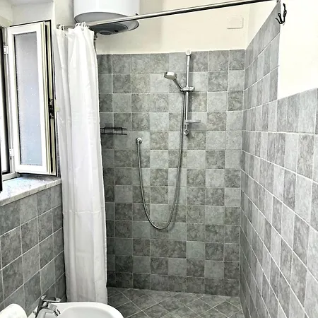 Monolocale Romeo Tatil Evi Locri